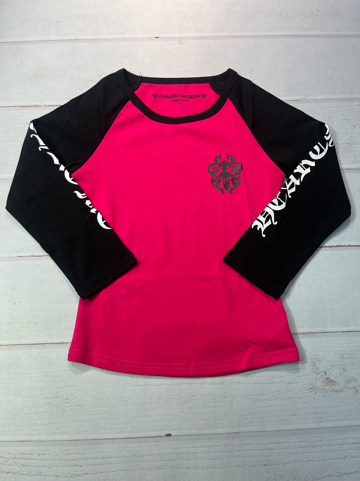 CH: Dark Pink/Black Dagger Baseball Longsleeve Tee