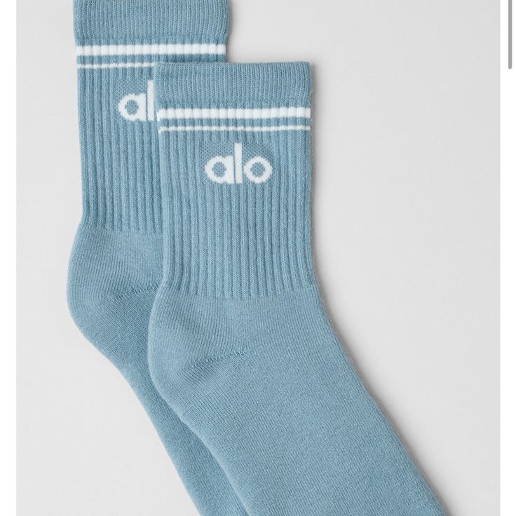 Athletic Wear: Yoga Half-Crew Throwback Sock