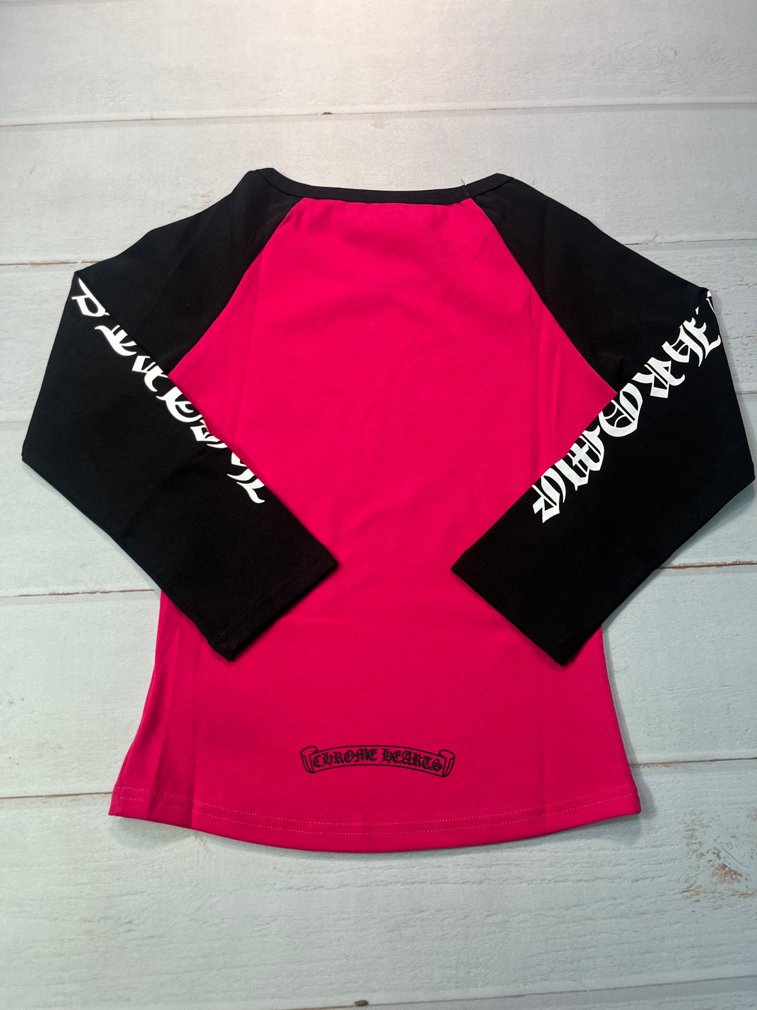 CH: Dark Pink/Black Dagger Baseball Longsleeve Tee