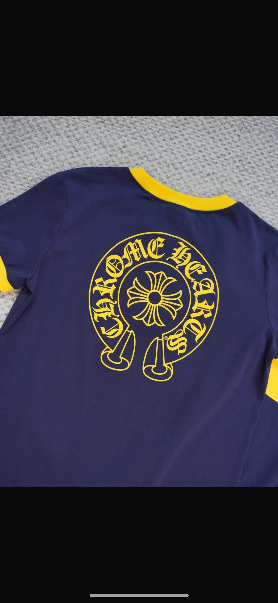 CH: NAVY BLUE/YELLOW T-SHIRT