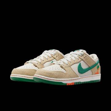 NK SB Dunk Low x Jarritos®
Phantom and Malachite