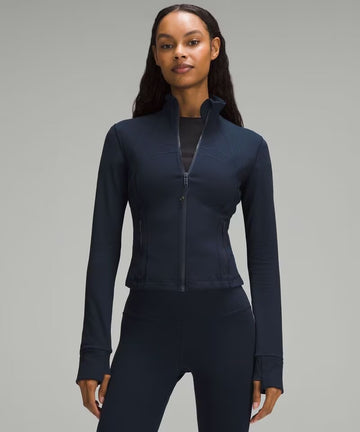 Athletic Wear: Navy Blue Cropped 4 in Short Set