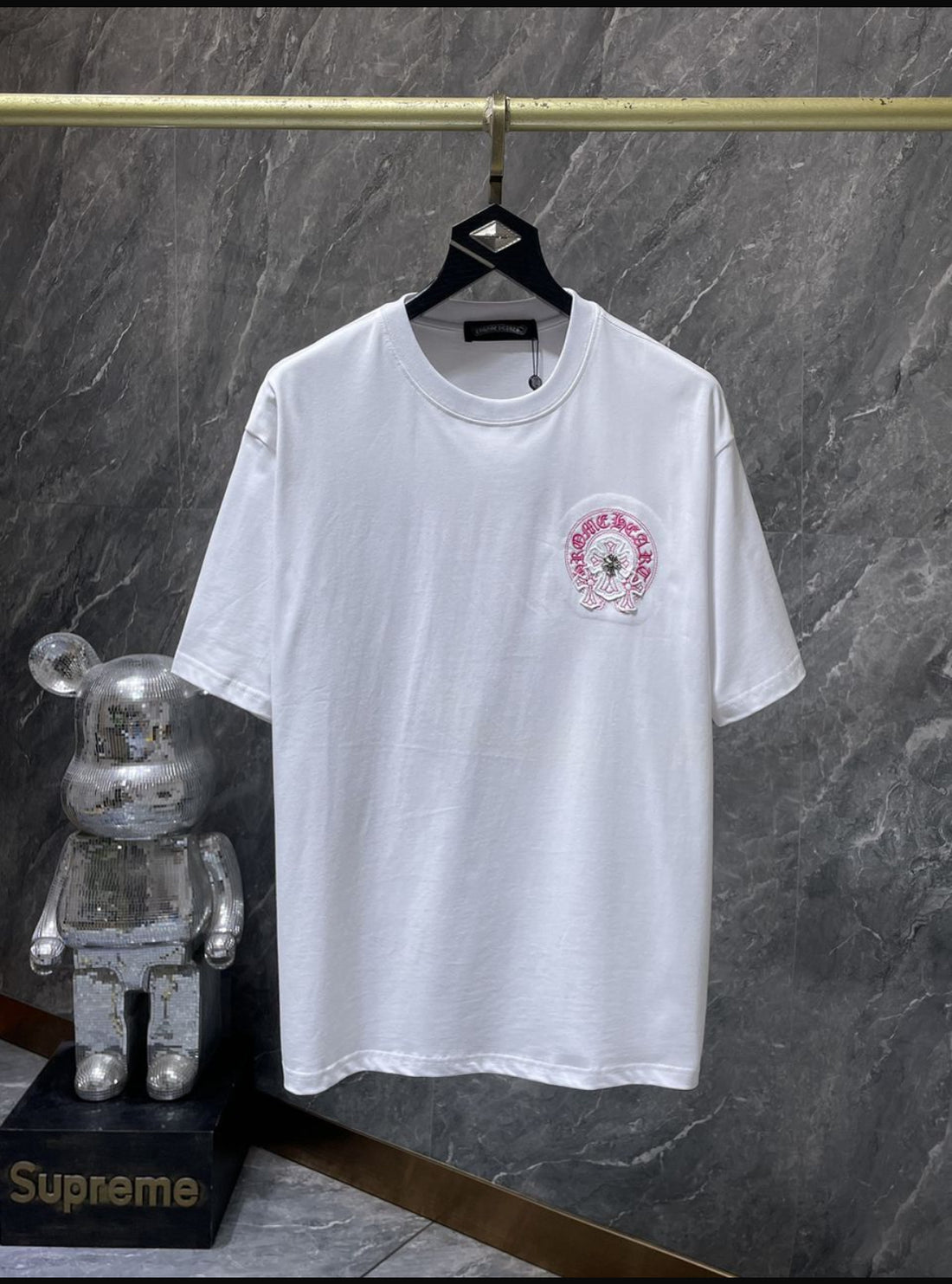 CH: PINK/WHITE T-SHIRT