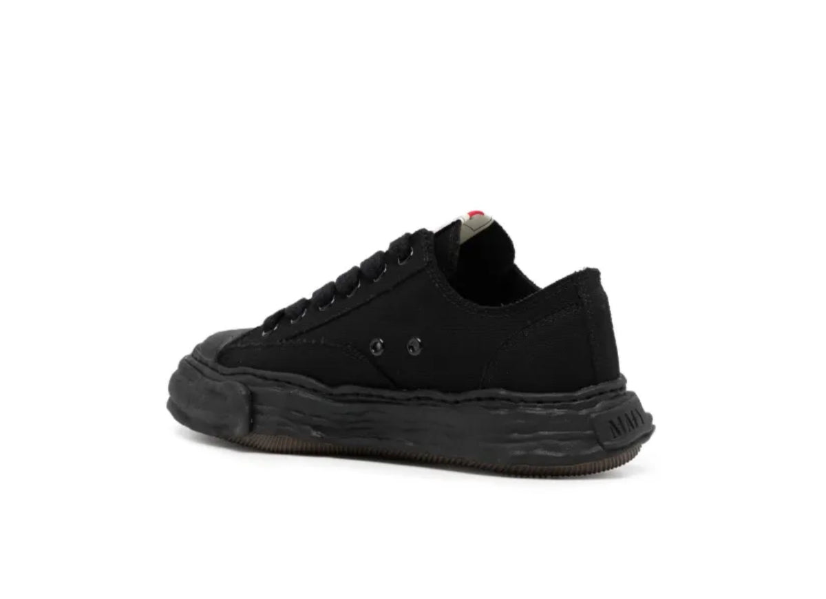 MAISON MIHARA: PETERSON23 LOW TOP SNEAKER