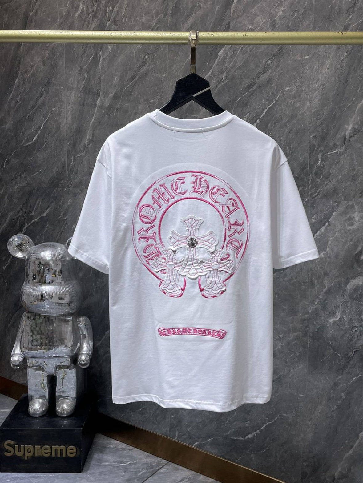 CH: PINK/WHITE T-SHIRT